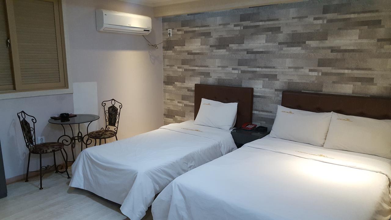 Rexvill Hotel